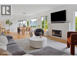 8647 10TH AVENUE, Burnaby, British Columbia