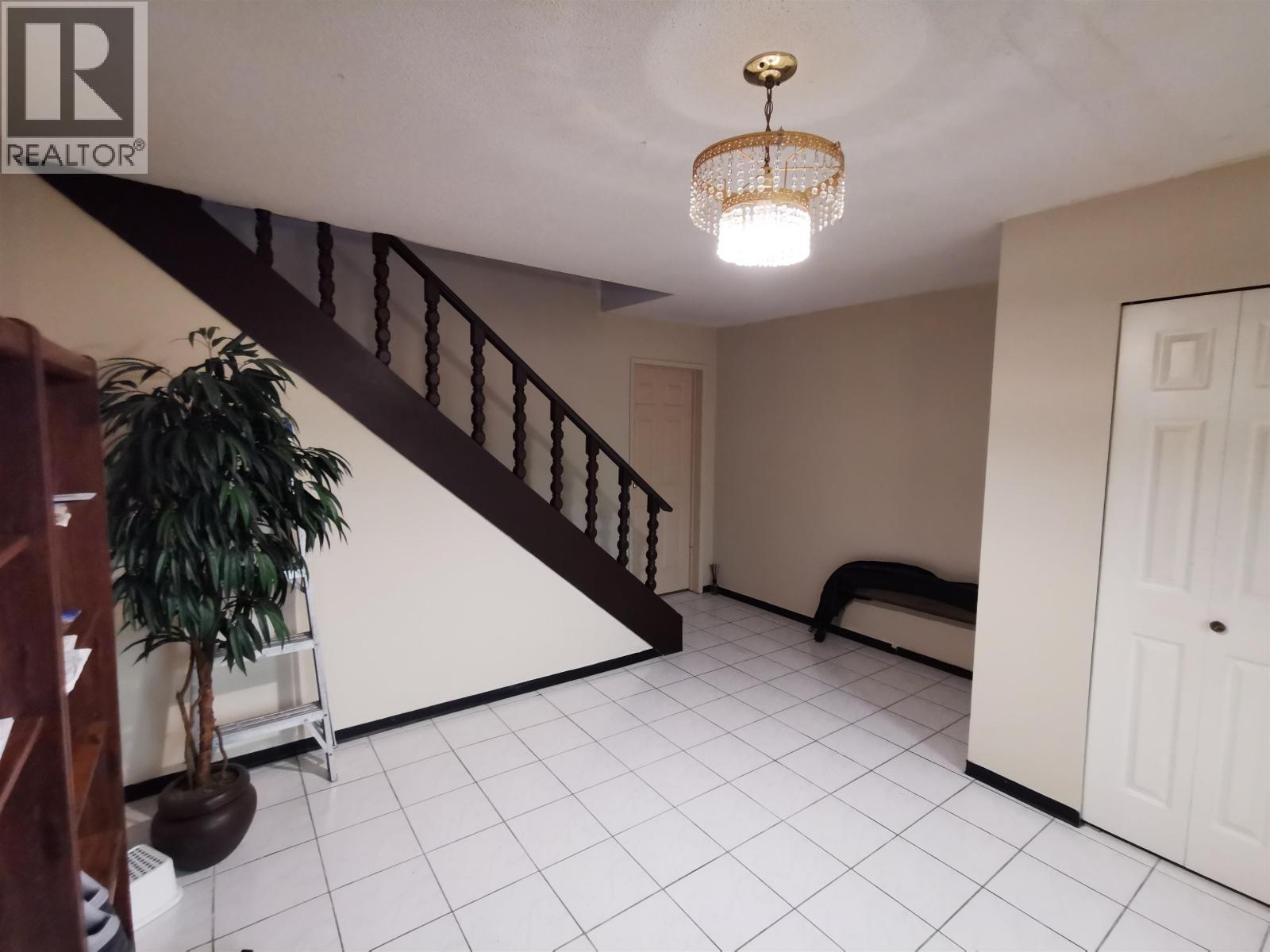 5280 Cranbrook Avenue, Richmond, British Columbia  V7C 4K9 - Photo 3 - R3146604