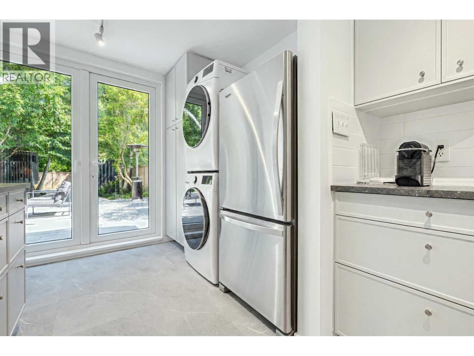 2053 Charles Street, Vancouver, British Columbia V5L 2V1 - Photo 12 - R3146651