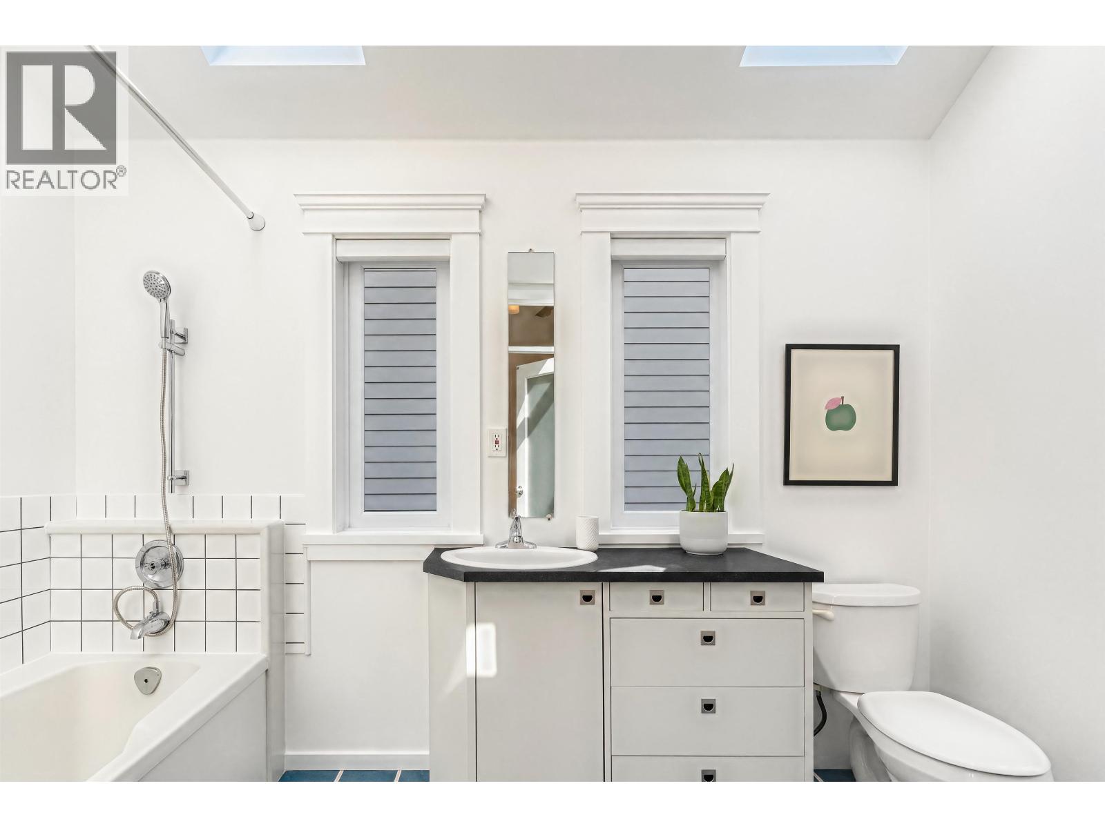 2053 Charles Street, Vancouver, British Columbia V5L 2V1 - Photo 19 - R3146651