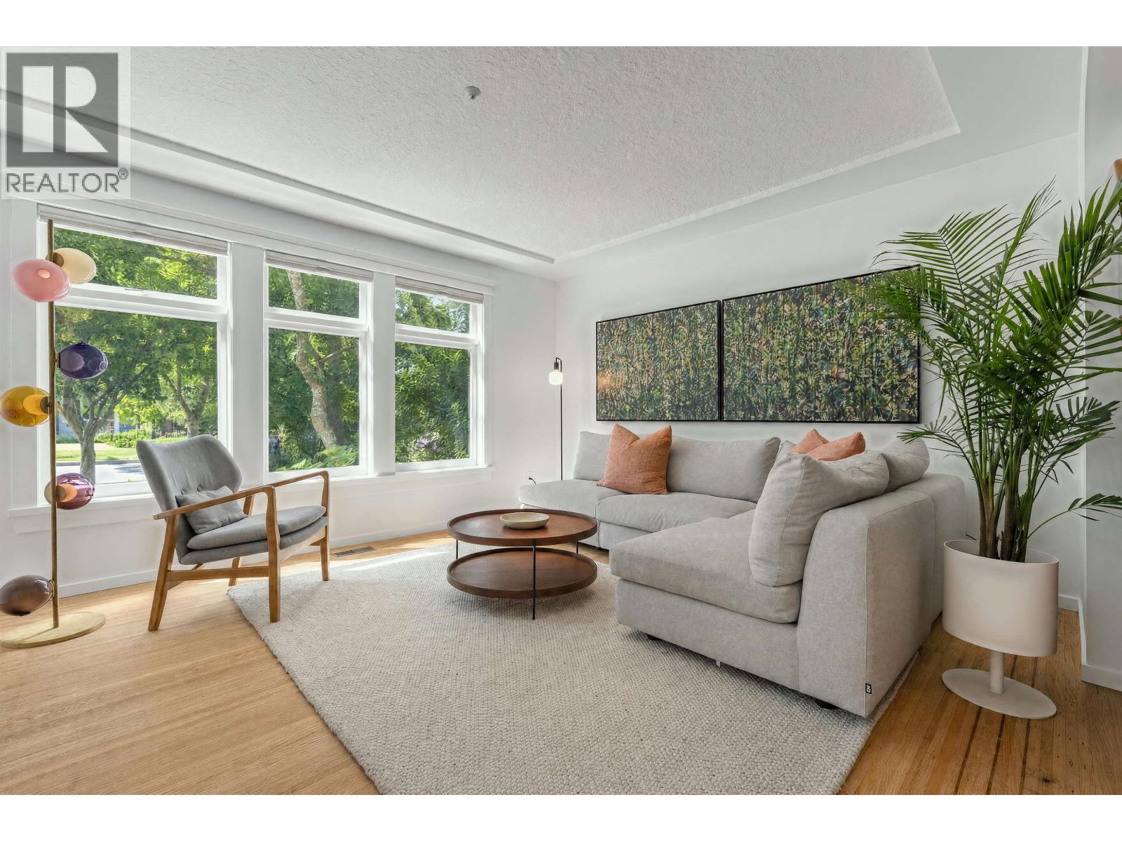 2053 Charles Street, Vancouver, British Columbia V5L 2V1 - Photo 3 - R3146651