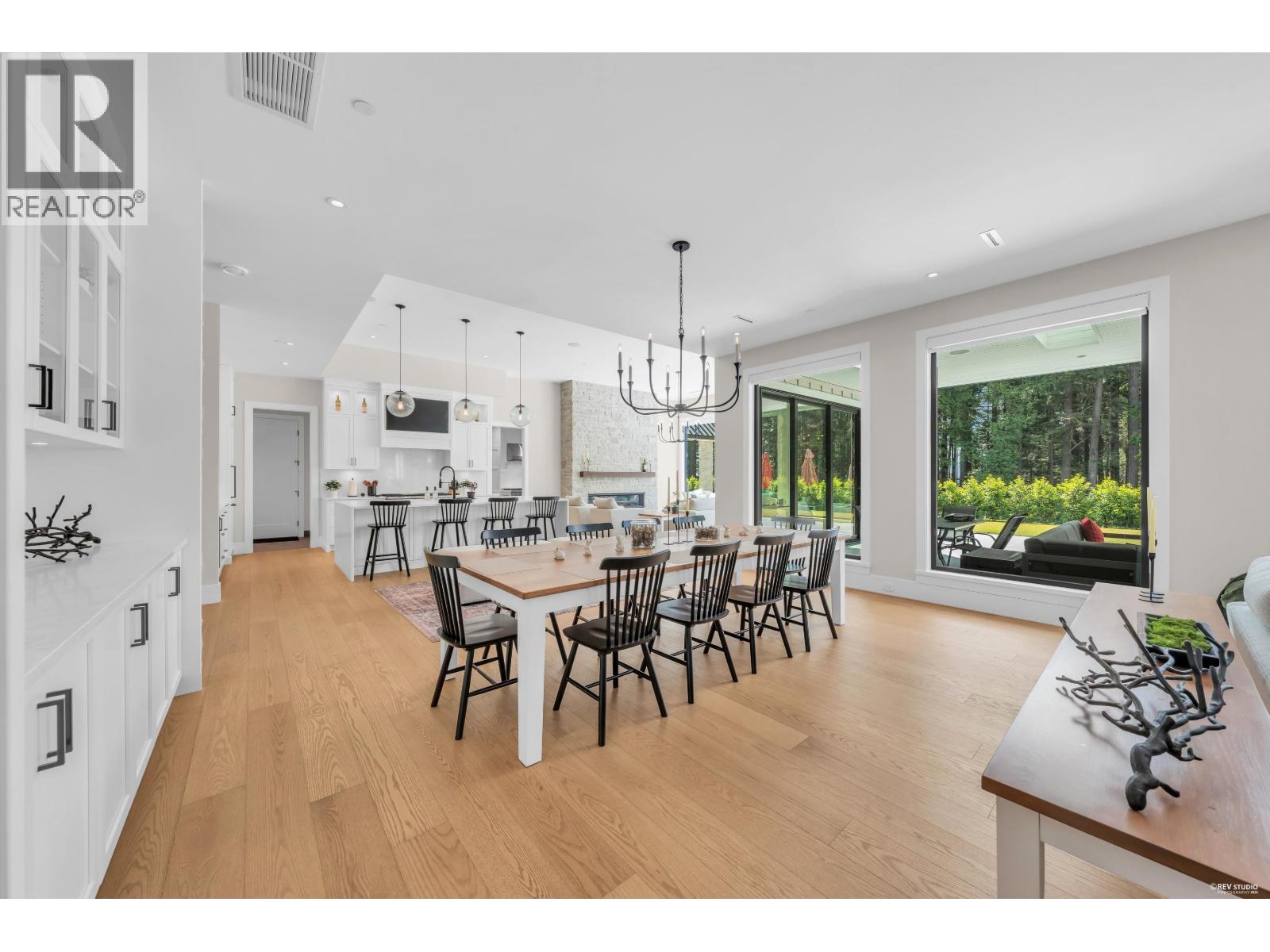 372 MOYNE DRIVE - Photo 12
