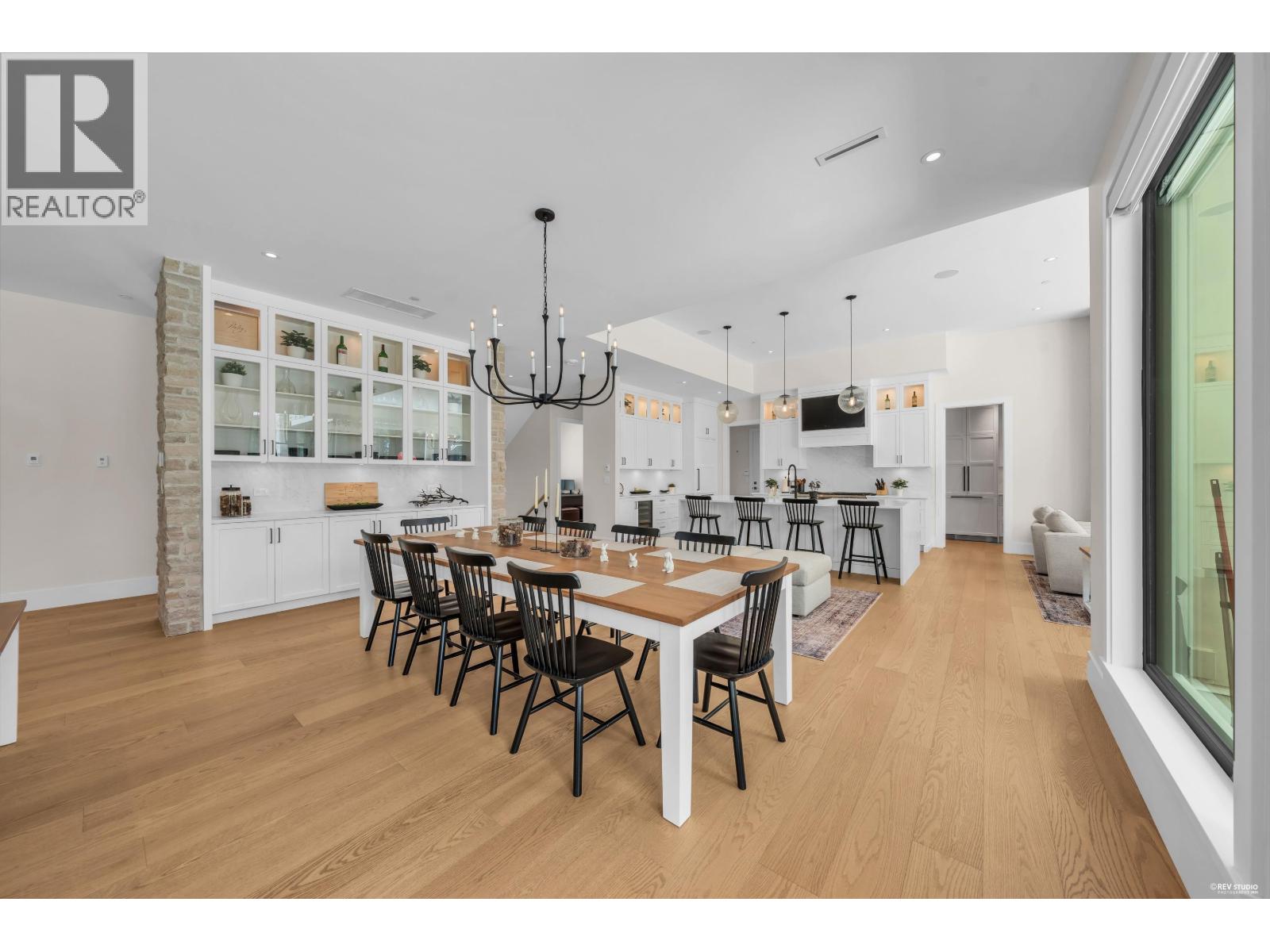 372 MOYNE DRIVE - Photo 13