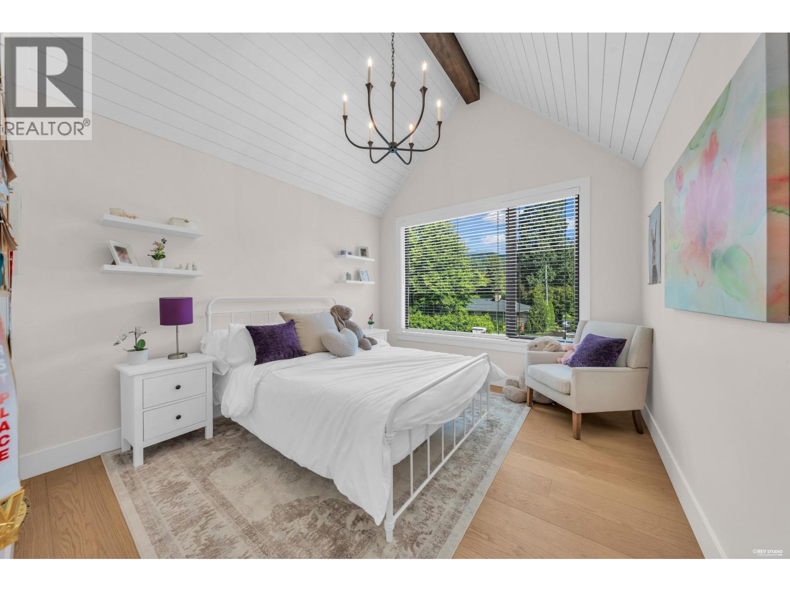 372 MOYNE DRIVE - Photo 16
