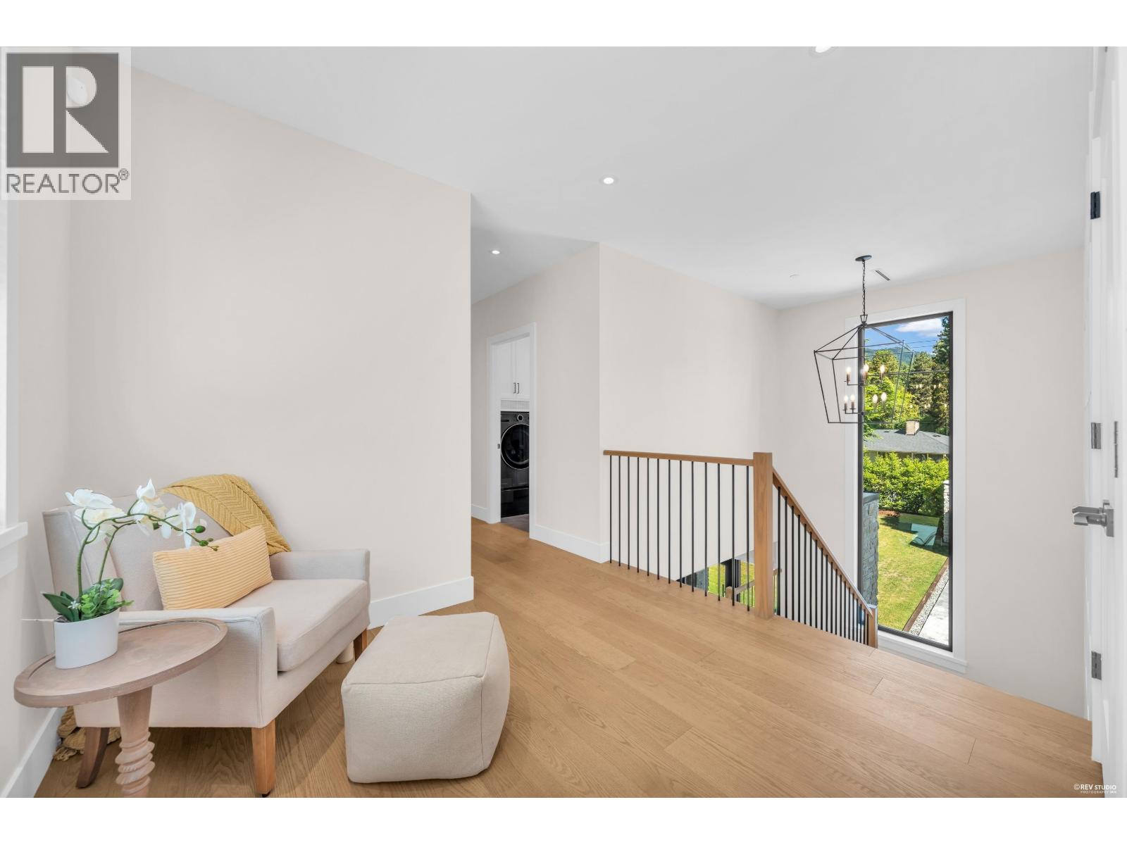 372 MOYNE DRIVE - Photo 17
