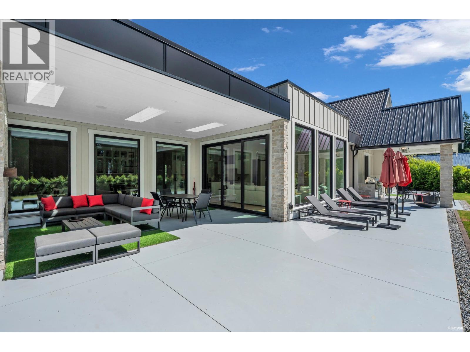 372 MOYNE DRIVE - Photo 38