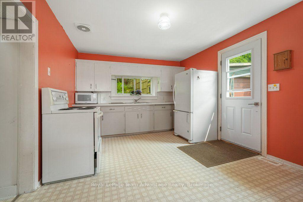 5 Georgina Street, Parry Sound, Ontario  P2A 2C9 - Photo 16 - X13568288