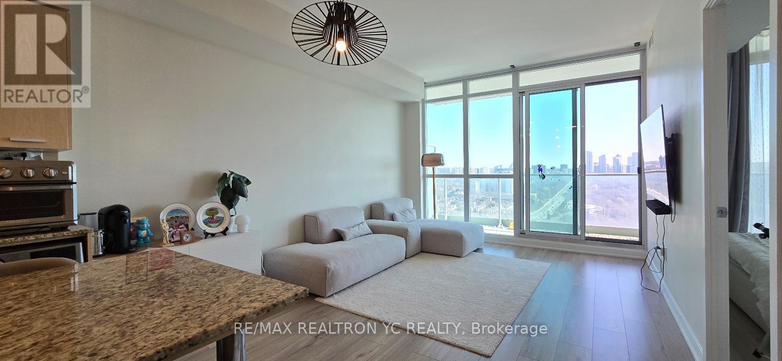 2801 - 33 SINGER COURT