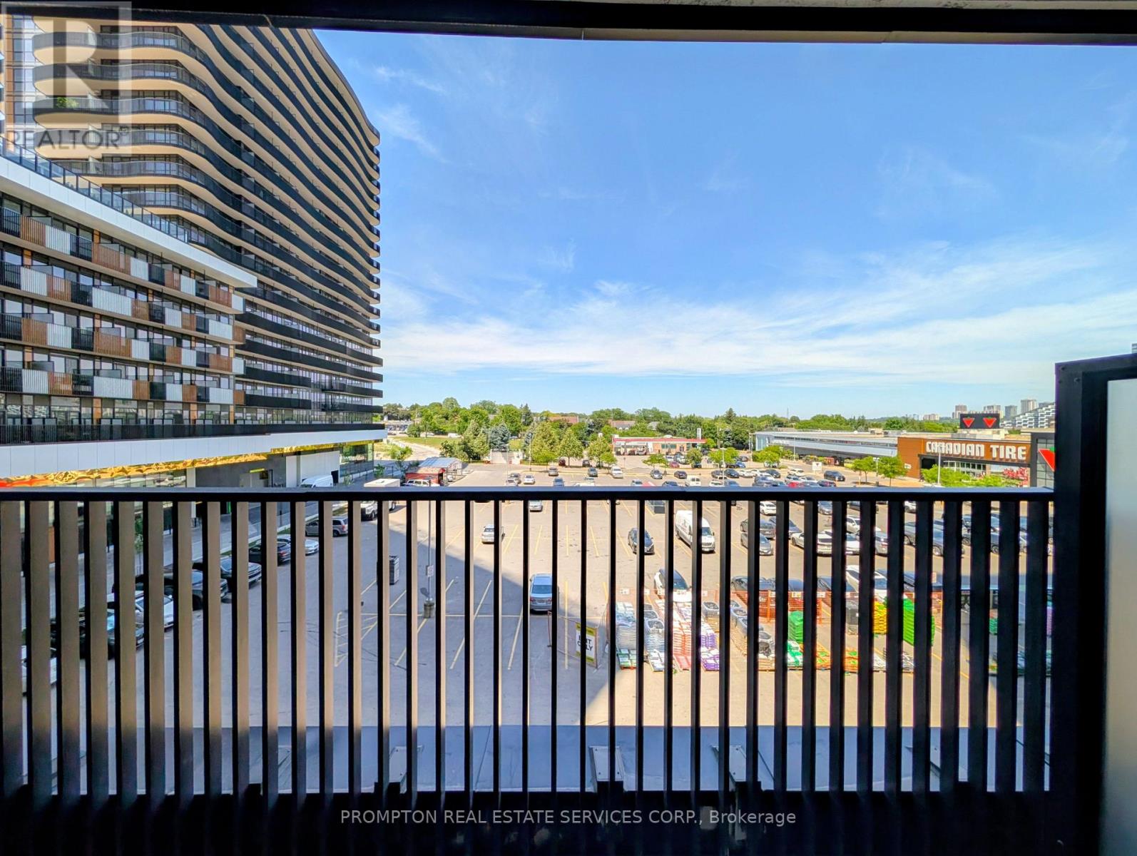 250 - 68 ESTHER SHINER BOULEVARD