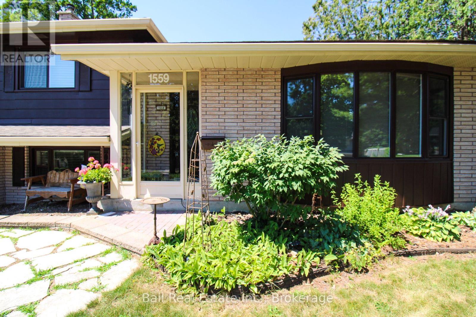 1559 Westbrook Drive, Peterborough, Ontario  K9J 6R6 - Photo 3 - X13568310