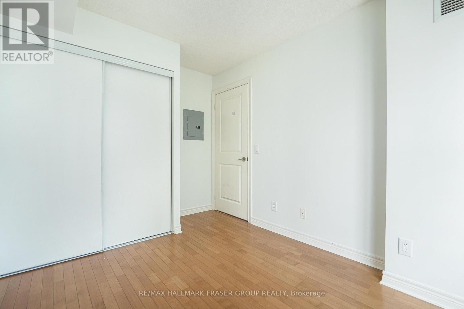 2204 - 70 TOWN CENTRE COURT - Photo 11