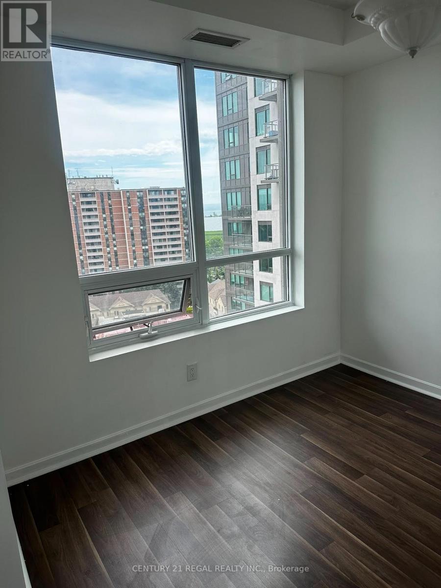 Unknown Address, ,    - Photo 2 - E13568300