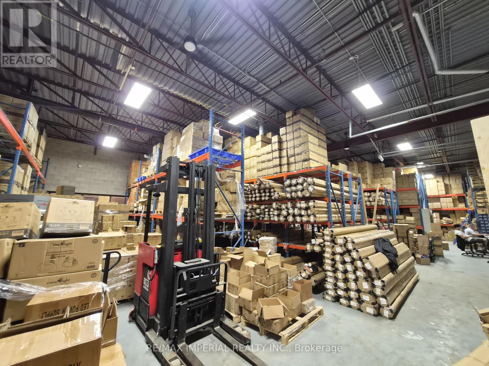 7 & 8 - 305 Industrial Parkway S, Aurora, Ontario  L4G 6X7 - Photo 2 - N13568194