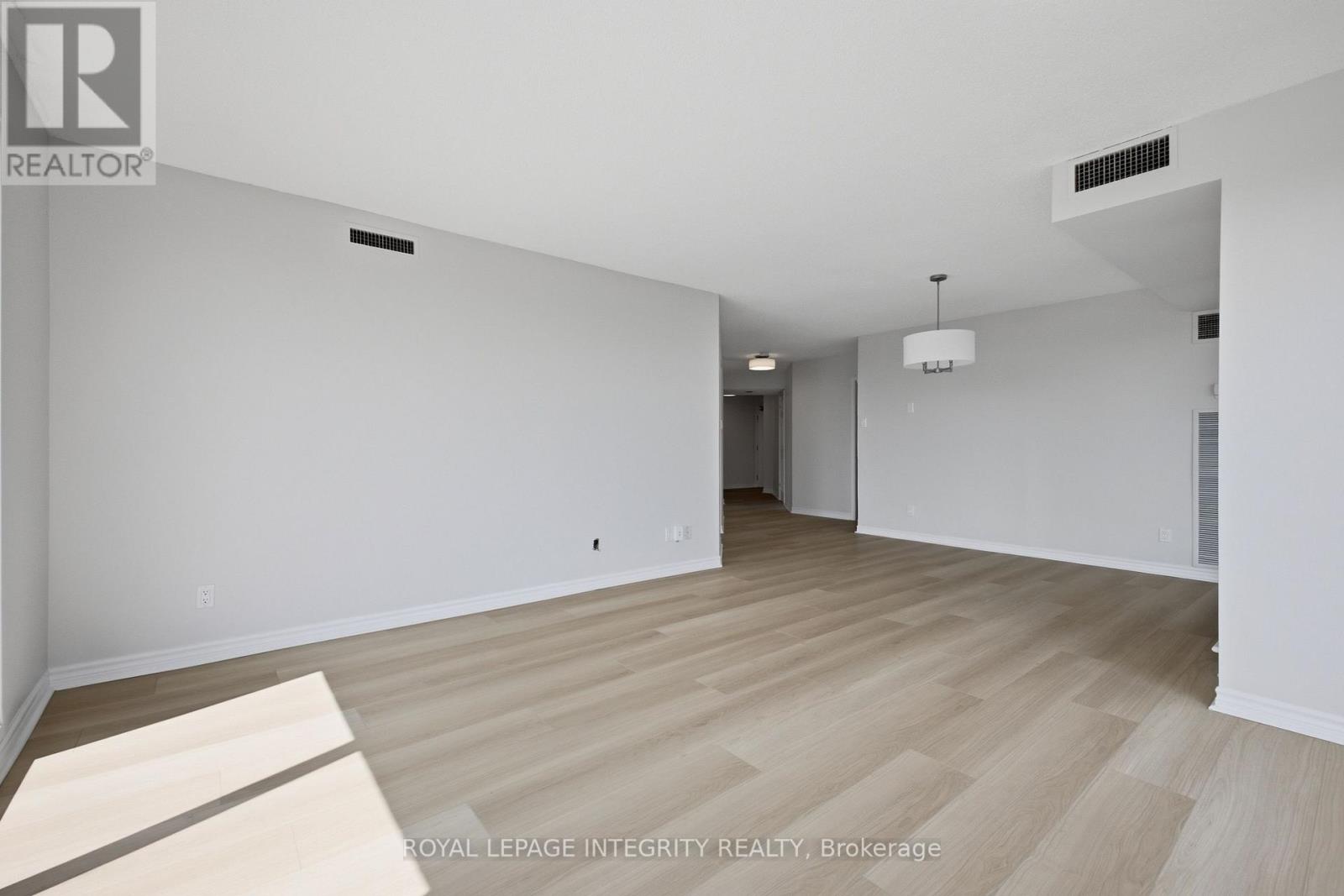 1207 - 545 St Laurent Boulevard, Ottawa, Ontario  K1K 4H9 - Photo 17 - X13568188