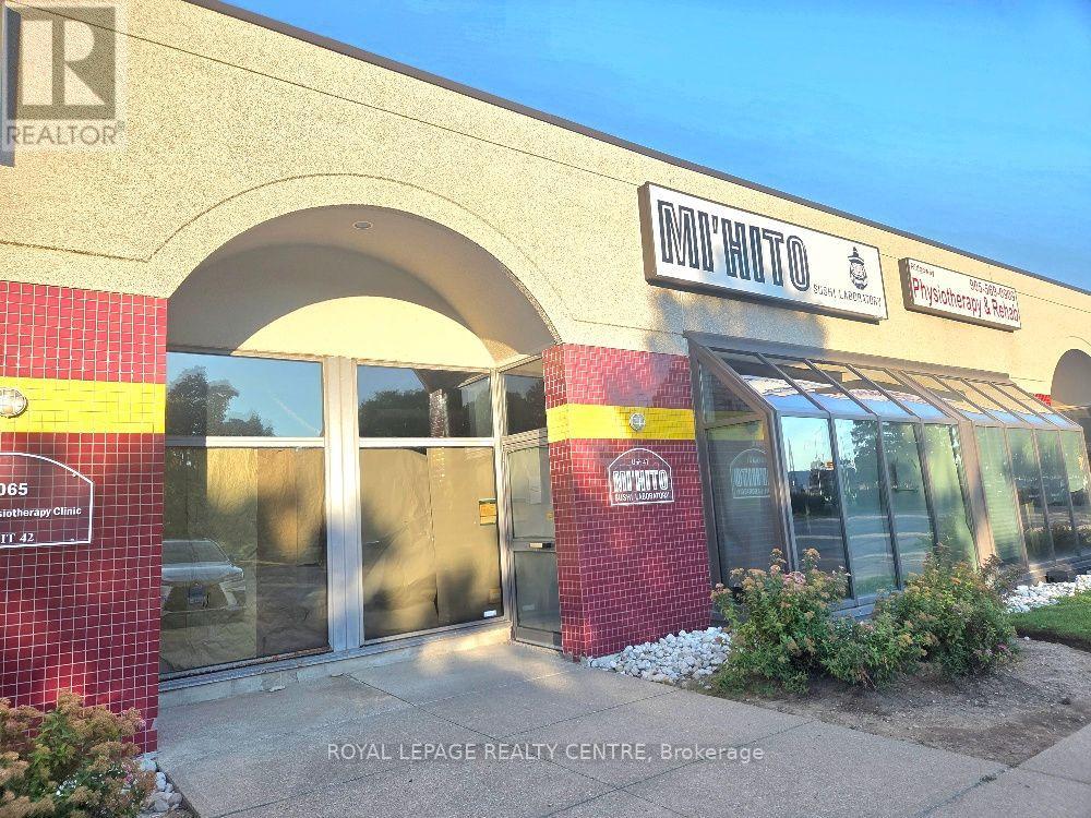 41 - 3065 Ridgeway Drive, Mississauga, Ontario  L5L 5M6 - Photo 2 - W13568220