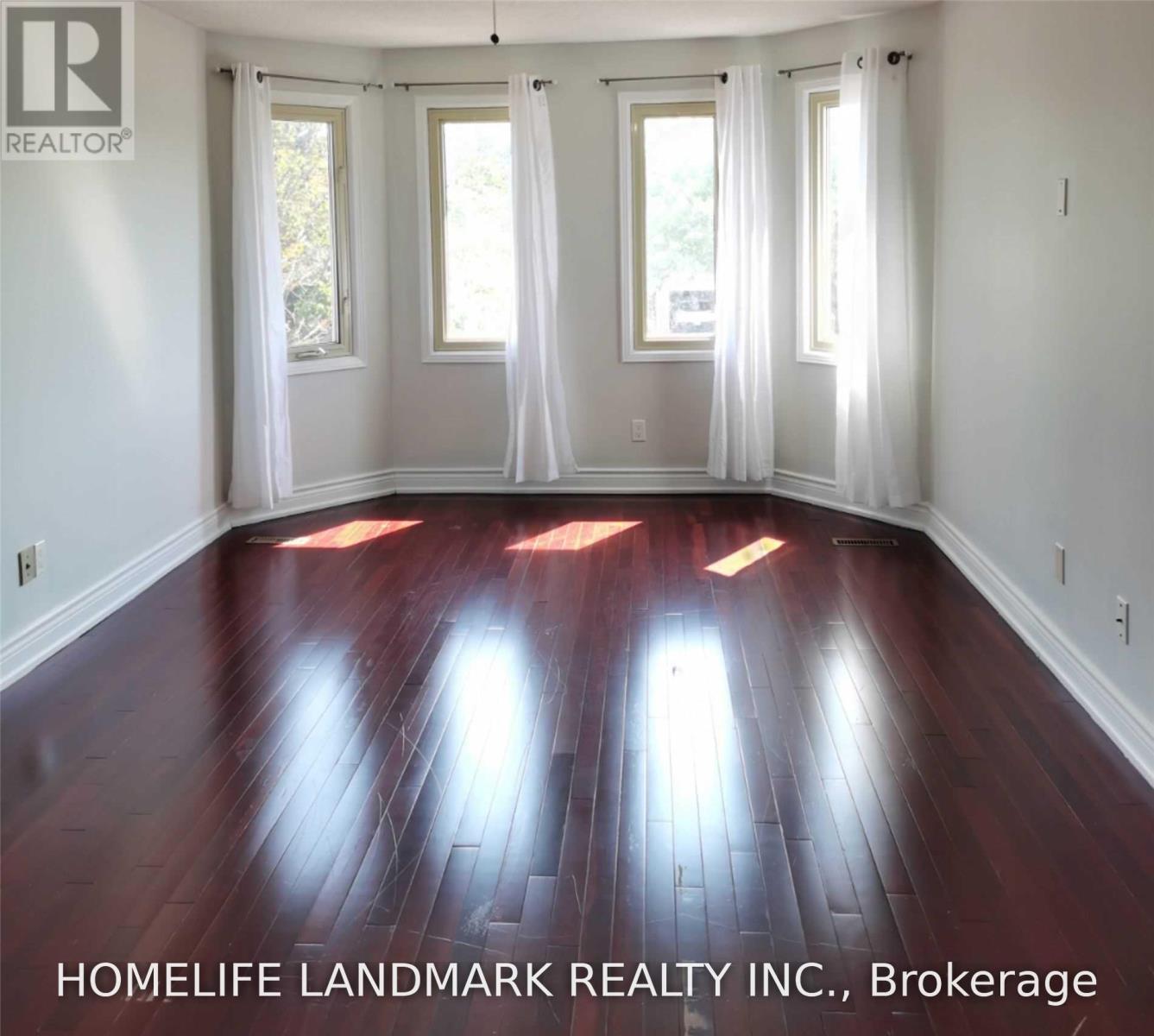 UPPER - 367 HUNTINGTON RIDGE DRIVE