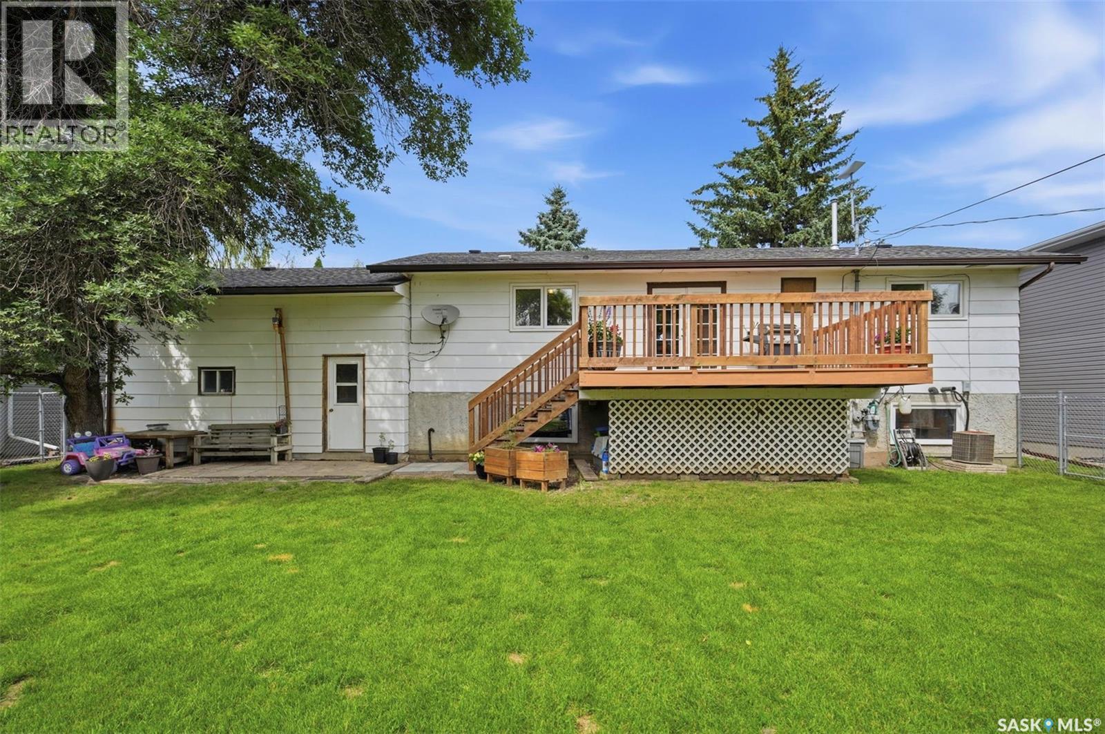 309 2nd Avenue W, Watrous, Saskatchewan  S0K 4T0 - Photo 34 - SK042688