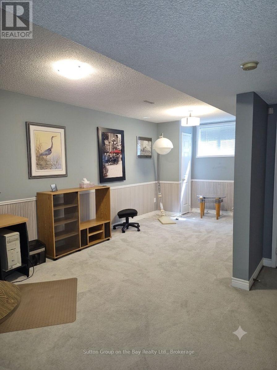 6 Donald Crescent, Wasaga Beach, Ontario  L9Z 1E1 - Photo 7 - S13568504