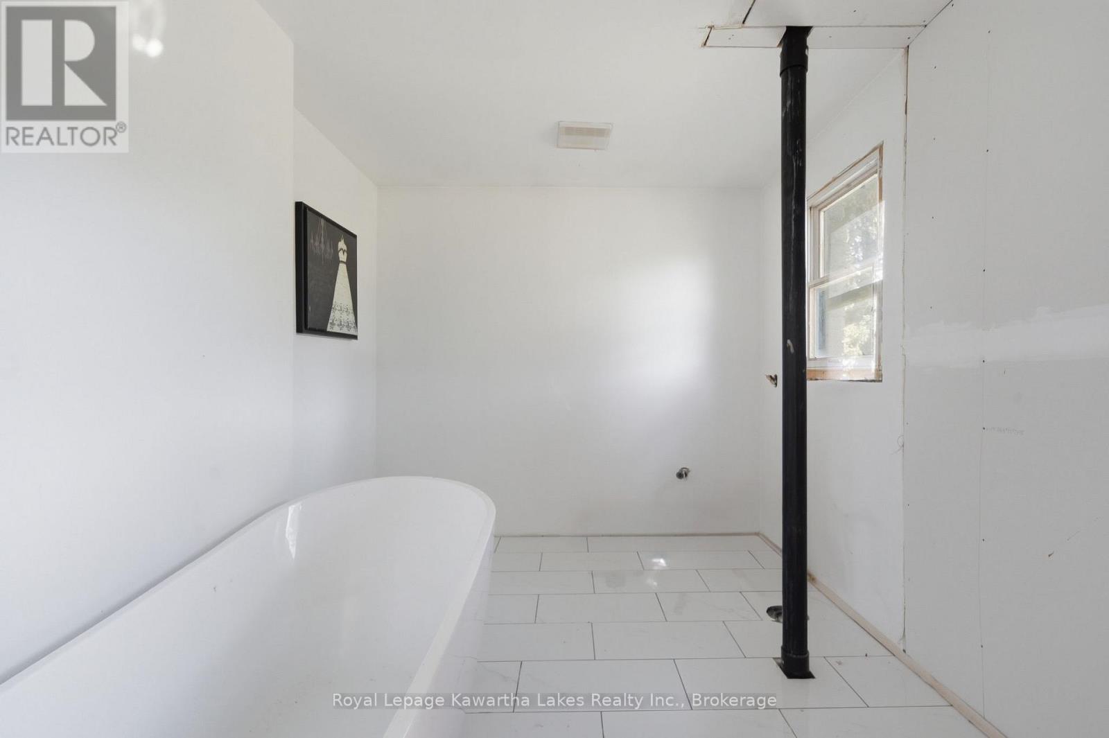 98 Brookview Road, Kawartha Lakes (Lindsay), Ontario K9V 4R5 - Photo 25 - X13568500