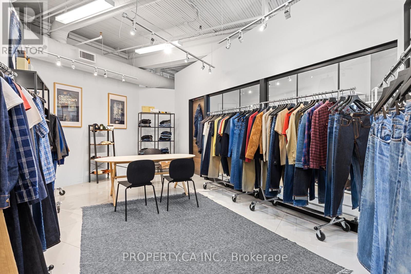 Floor 1 - 320-26 Davenport Road, Toronto, Ontario  M5R 1K6 - Photo 14 - C13568486
