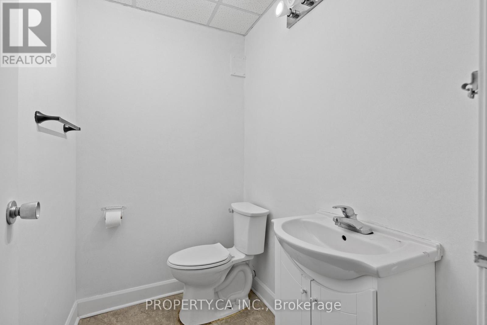 Floor 1 - 320-26 Davenport Road, Toronto, Ontario  M5R 1K6 - Photo 24 - C13568486