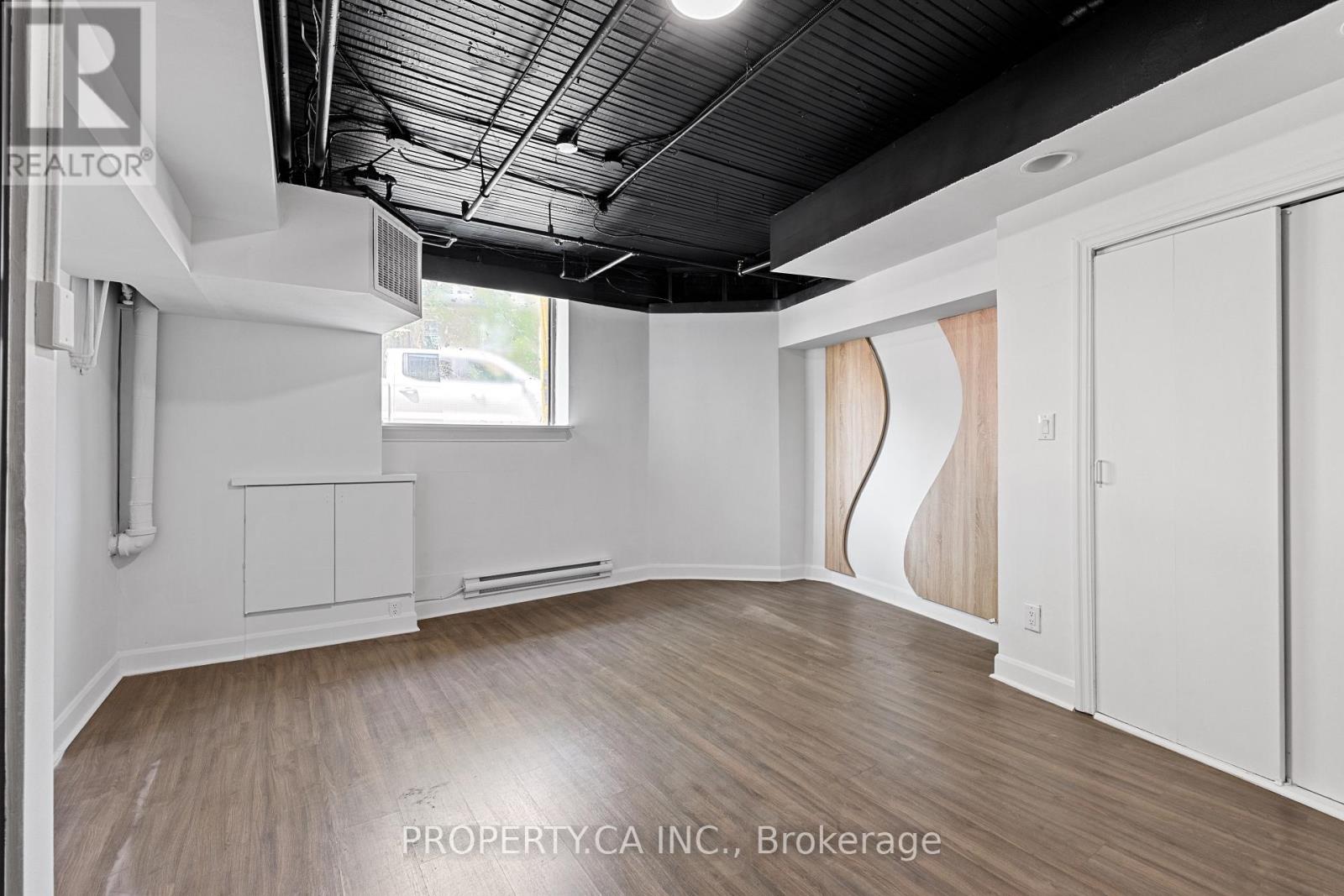 Floor 1 - 320-26 Davenport Road, Toronto, Ontario  M5R 1K6 - Photo 28 - C13568486