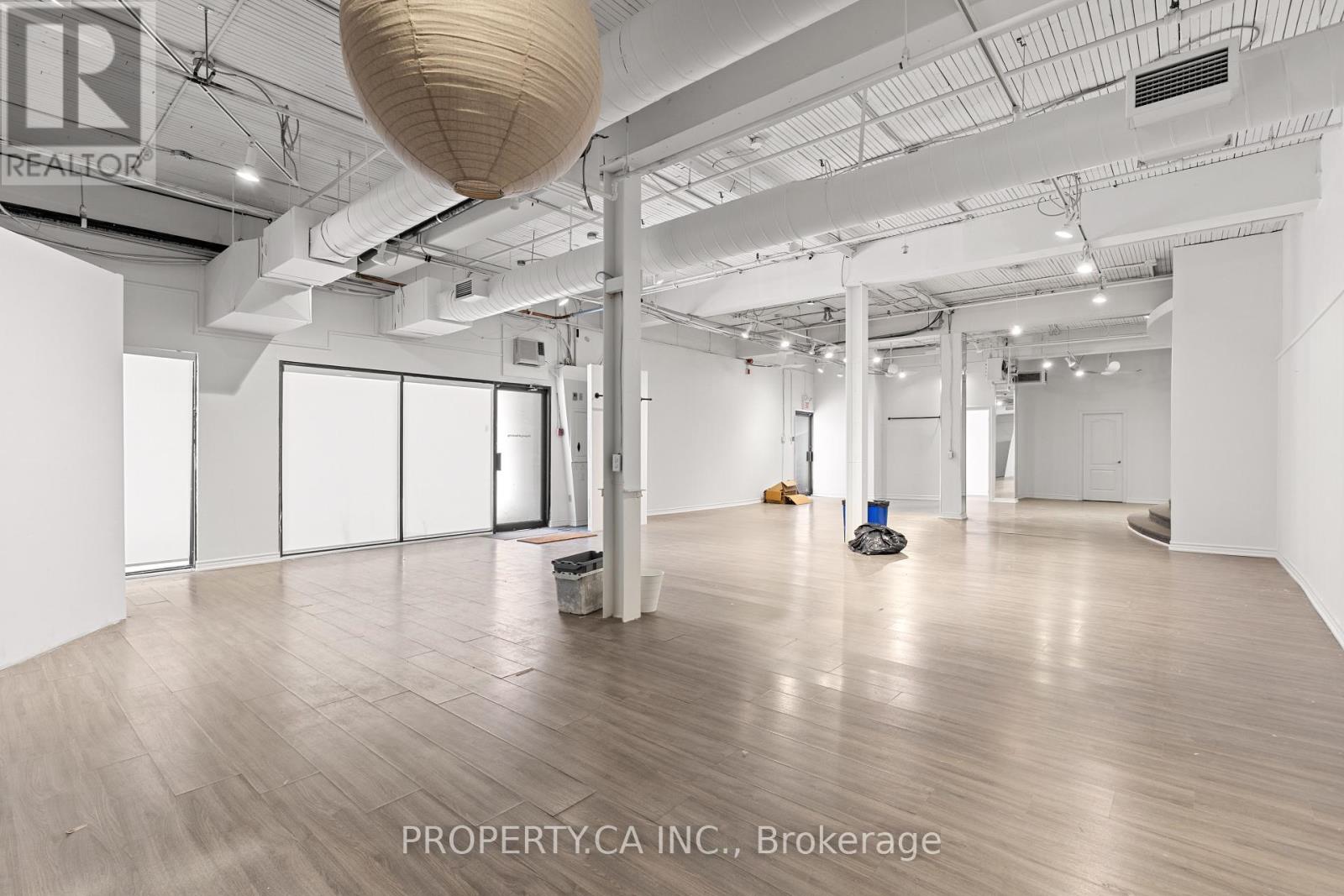 Floor 1 - 320-26 Davenport Road, Toronto, Ontario  M5R 1K6 - Photo 6 - C13568486