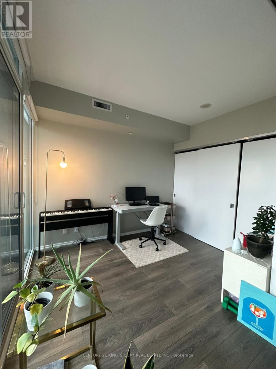 803 - 125 Peter Street, Toronto, Ontario  M5V 0M2 - Photo 9 - C13568576