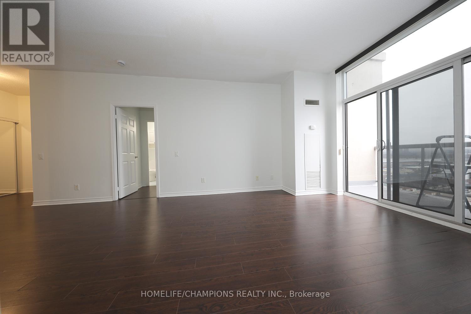 Ph15 - 8 Mondeo Drive, Toronto, Ontario M1P 5C7 - Photo 3 - E13568372