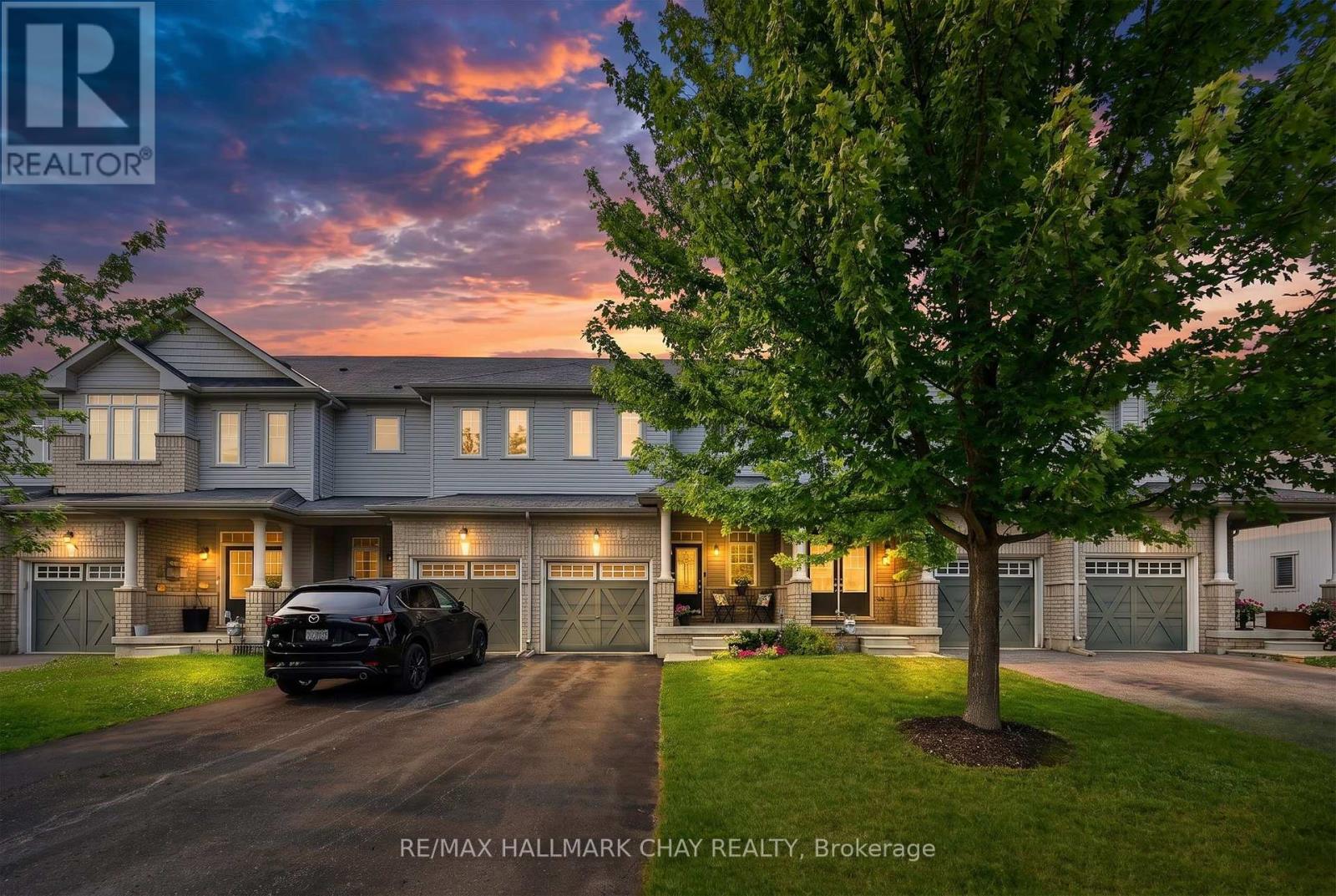 21 PEARCEY CRESCENT, Barrie, Ontario
