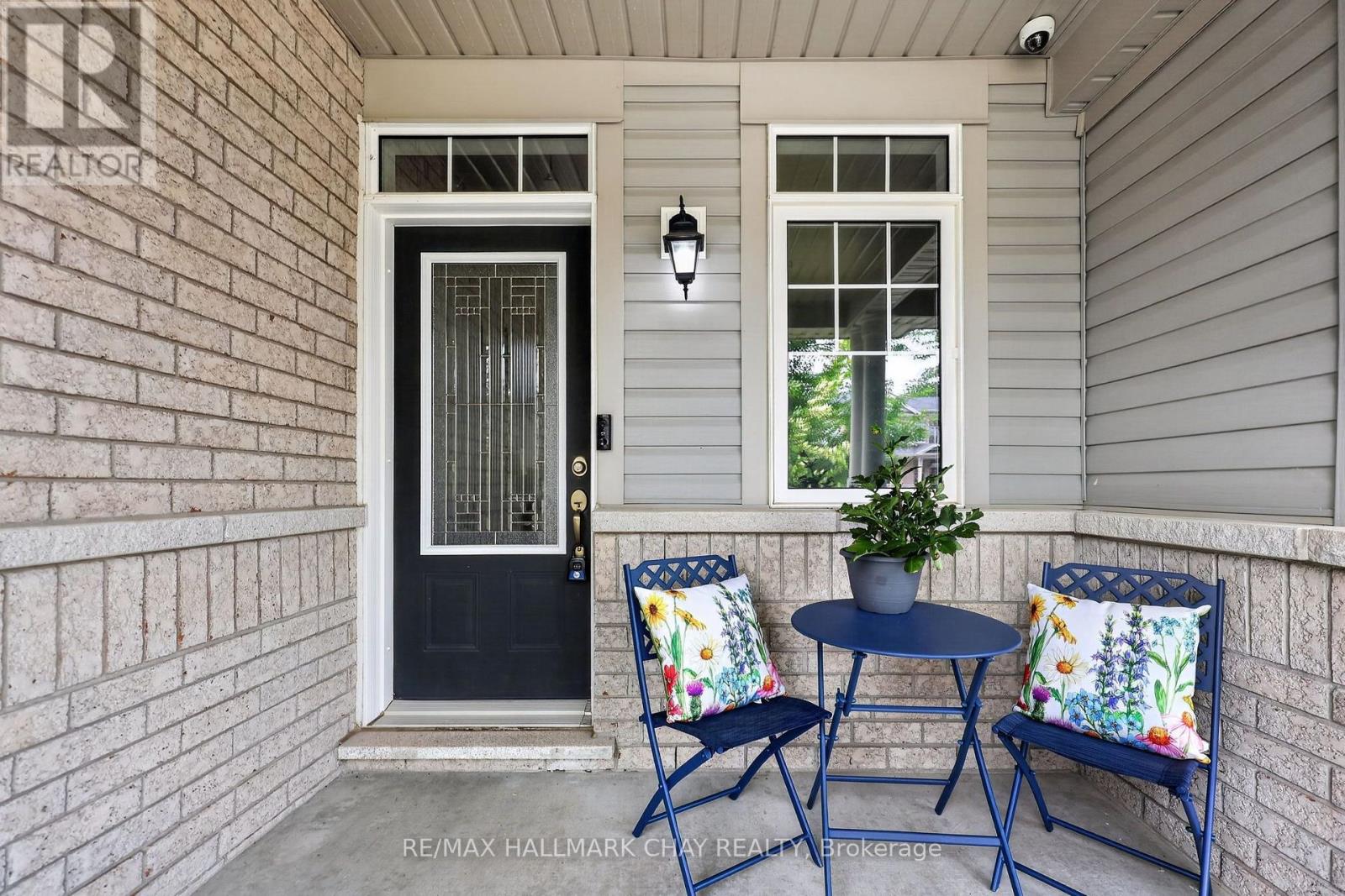 21 Pearcey Crescent, Barrie, Ontario  L4N 6R8 - Photo 2 - S13568418