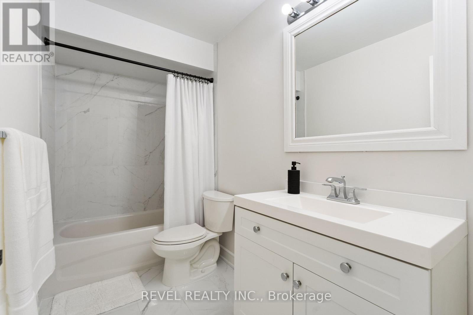 Upper - 291 Thrace Avenue, Mississauga, Ontario  L5B 2B2 - Photo 23 - W13568368