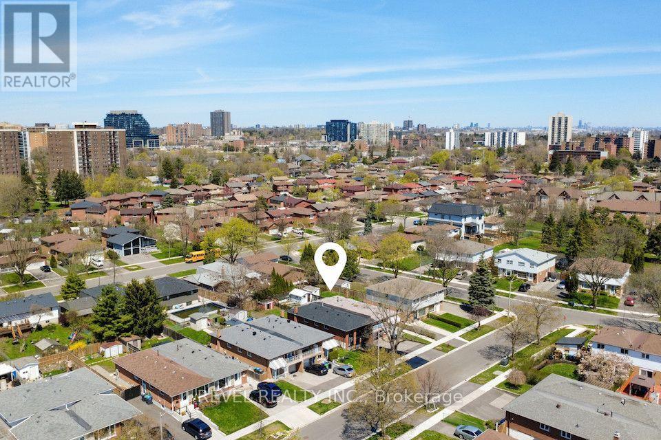 Upper - 291 Thrace Avenue, Mississauga, Ontario  L5B 2B2 - Photo 27 - W13568368