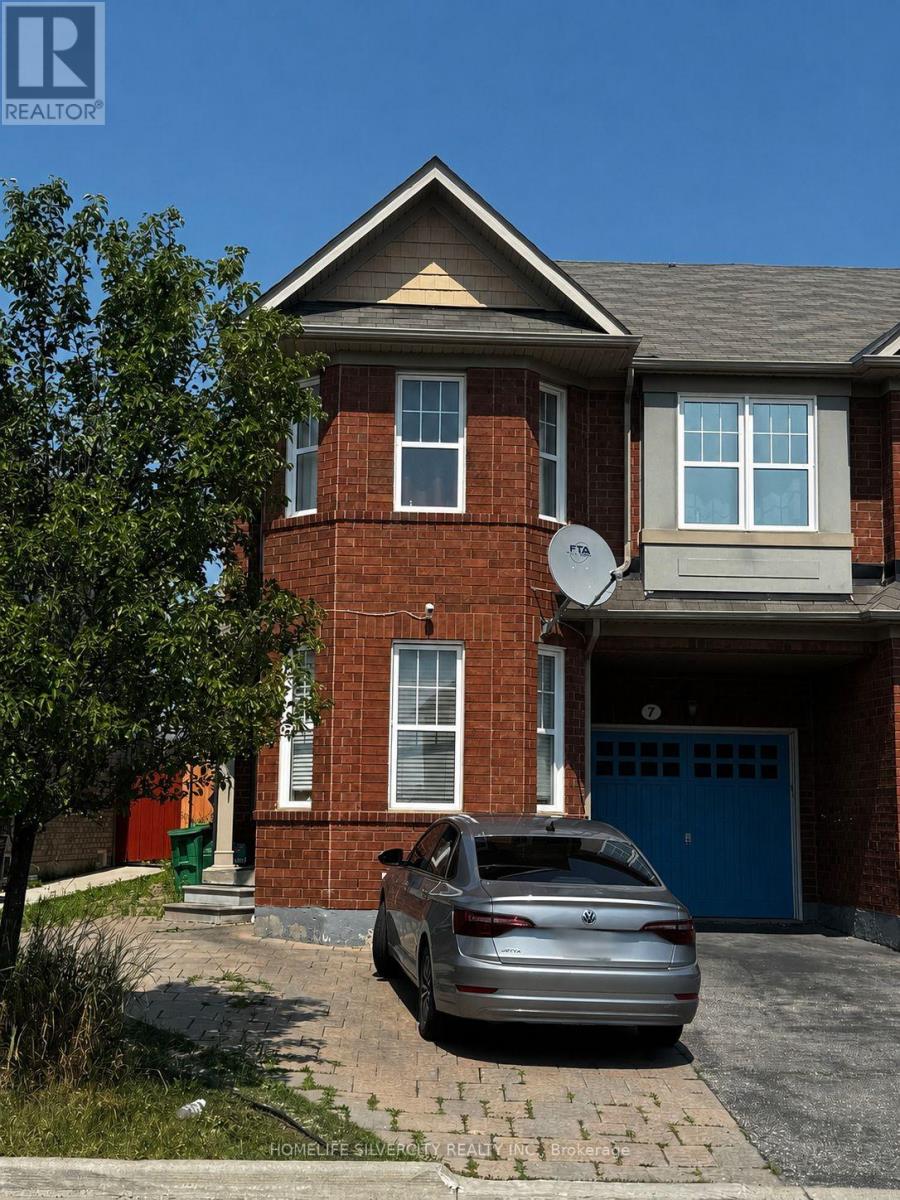 7 BIDDENS SQUARE