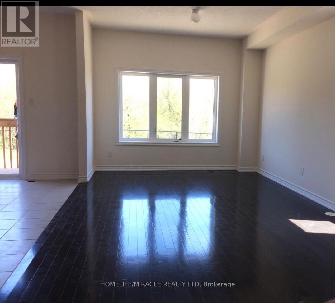82 Aspen Hills Road, Brampton, Ontario  L6Y 0H8 - Photo 5 - W13568464