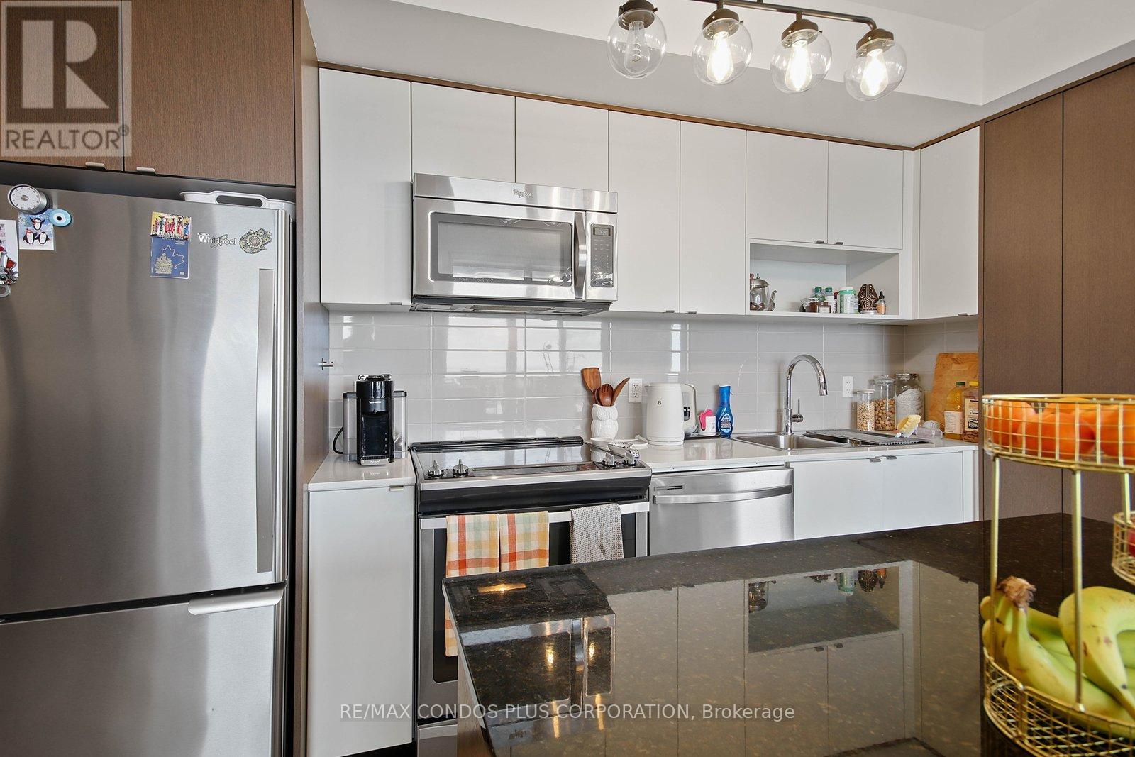 1802 - 9 Valhalla Inn Road, Toronto, Ontario  M9B 1S9 - Photo 7 - W13568474