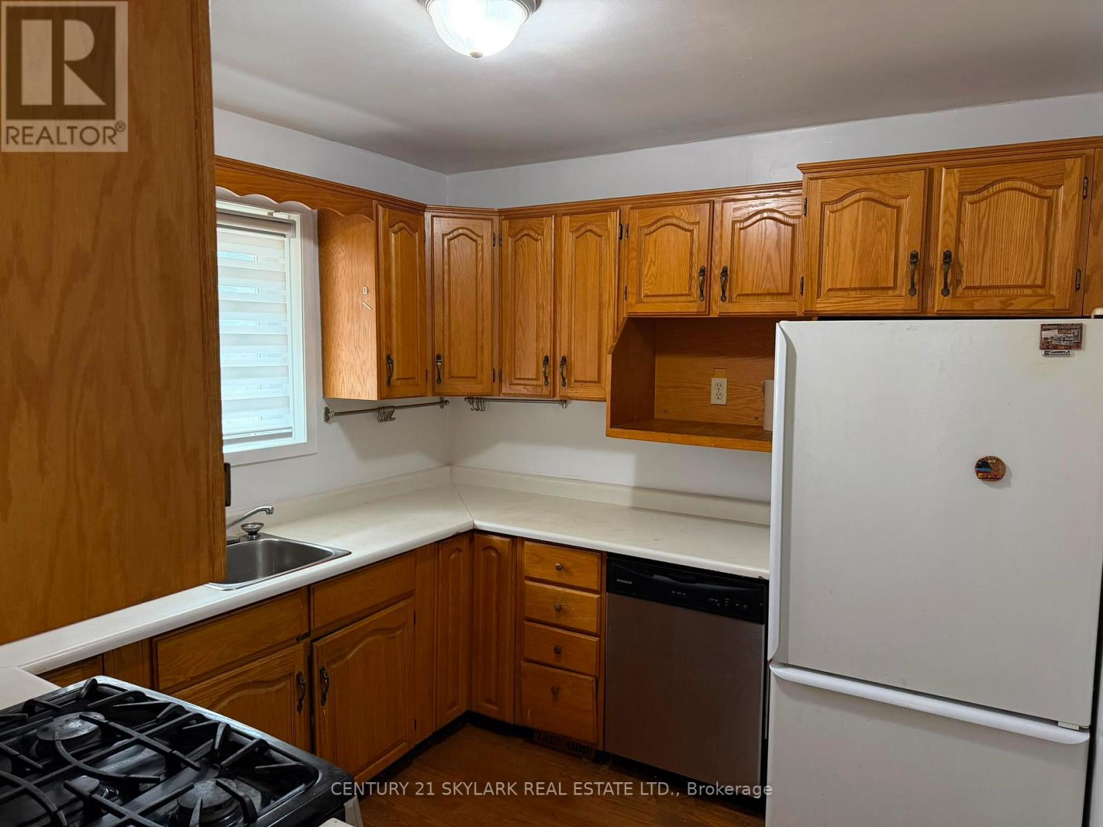 35 Cumberland Drive, Brampton, Ontario  L6V 1W5 - Photo 7 - W13568590
