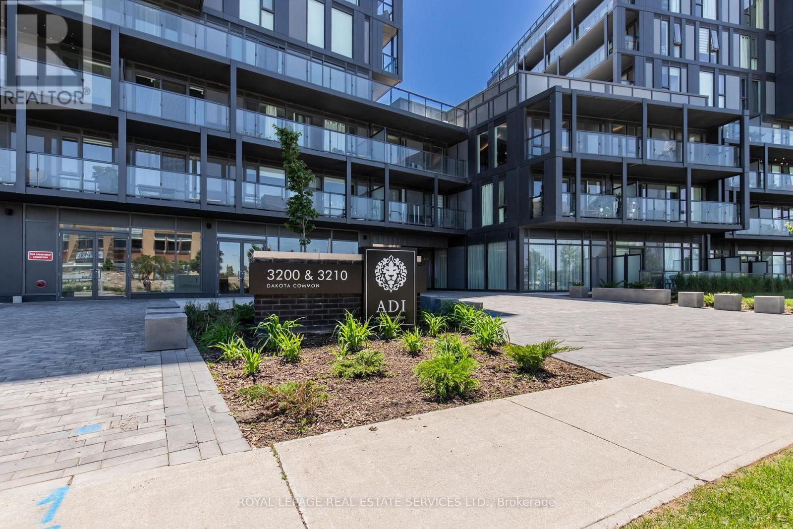 A607 - 3210 DAKOTA COMMON, Burlington, Ontario