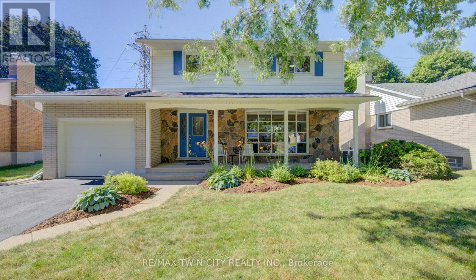 26 Penrose Avenue, Waterloo, Ontario  N2A 1E8 - Photo 3 - X13568400