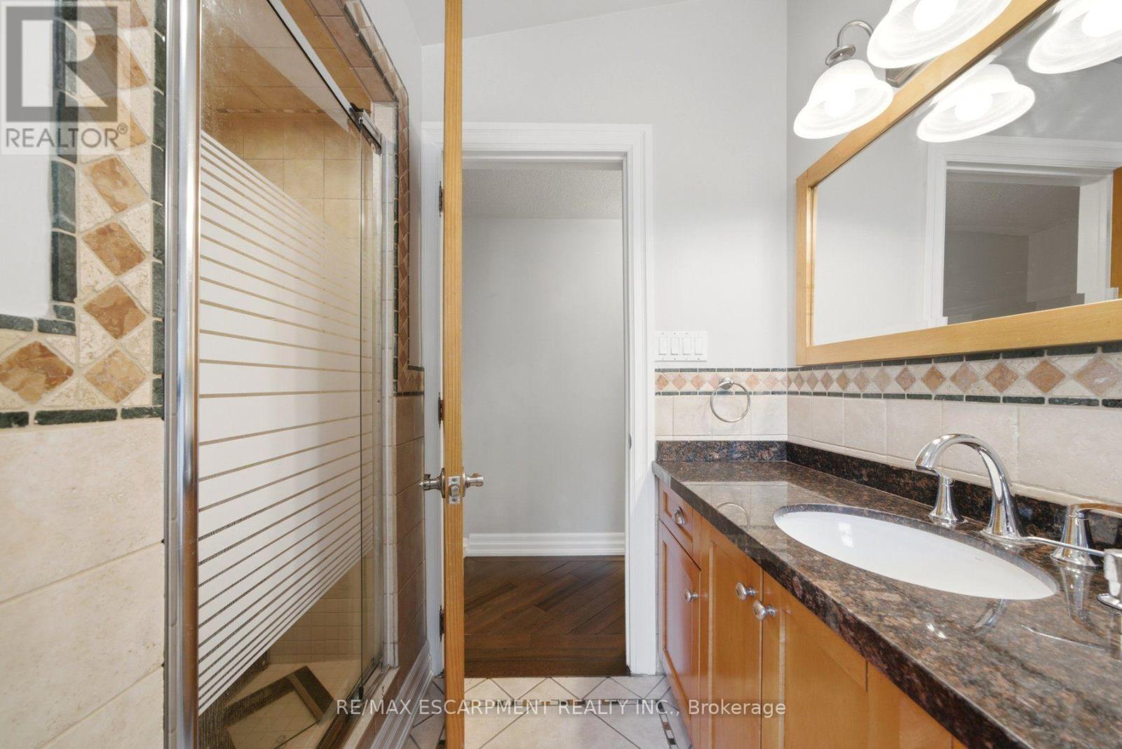 92 Auchmar Road, Hamilton, Ontario L9C 1C5 - Photo 18 - X13568556