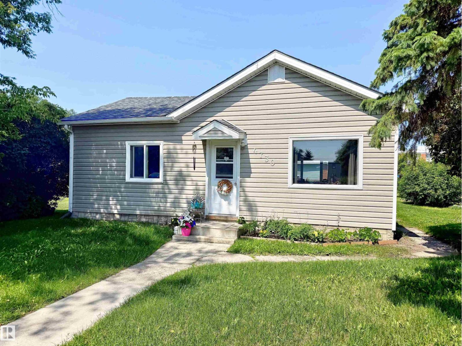 4730 46 AV, St. Paul Town, Alberta