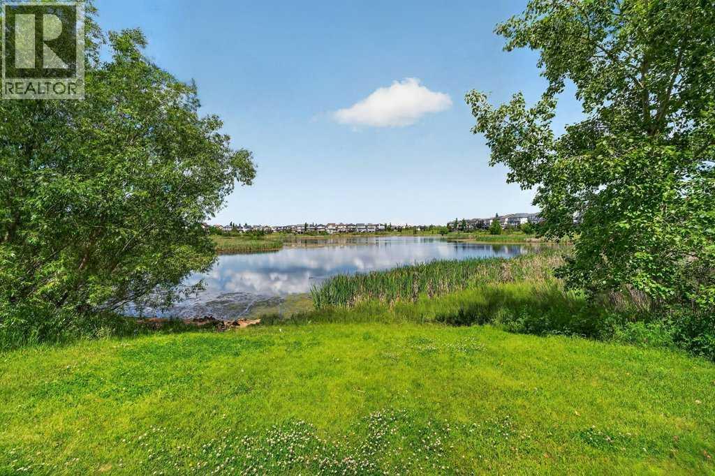 232 Copperpond Circle SE, Calgary