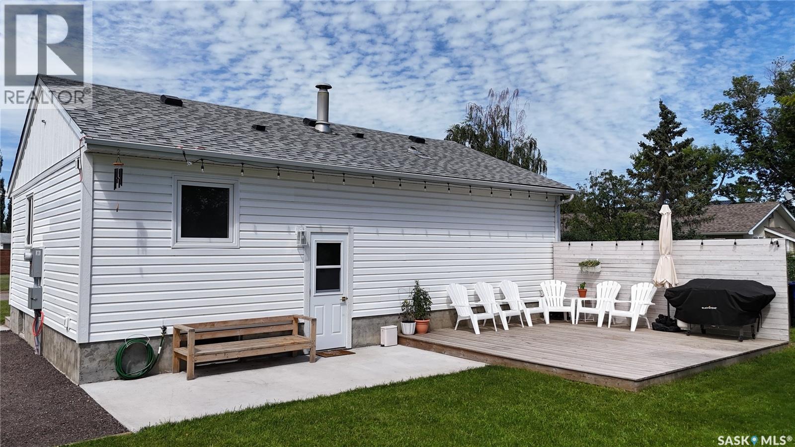 415 Park Avenue, Outlook, Saskatchewan  S0L 2N0 - Photo 31 - SK042677
