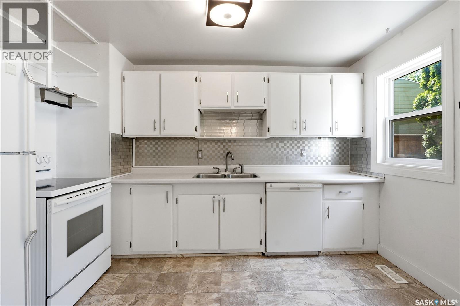 927 4th Avenue N, Saskatoon, Saskatchewan  S7K 2N5 - Photo 14 - SK042559