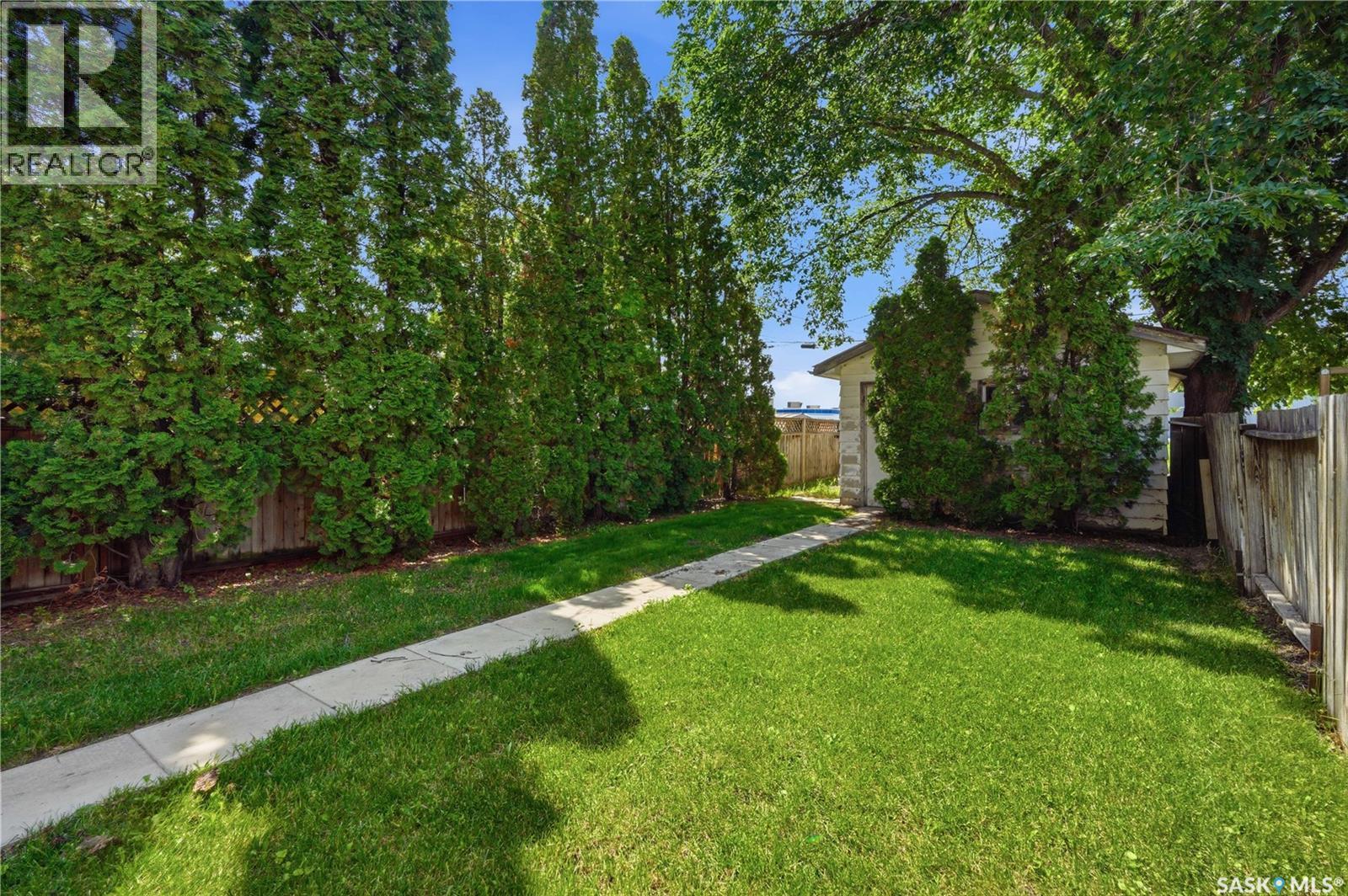 927 4th Avenue N, Saskatoon, Saskatchewan  S7K 2N5 - Photo 2 - SK042559