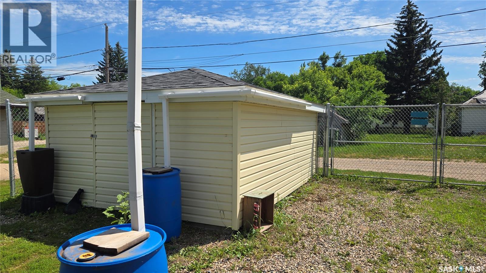 1005 Lillooet Street W, Moose Jaw, Saskatchewan  S6H 4Z9 - Photo 2 - SK031399