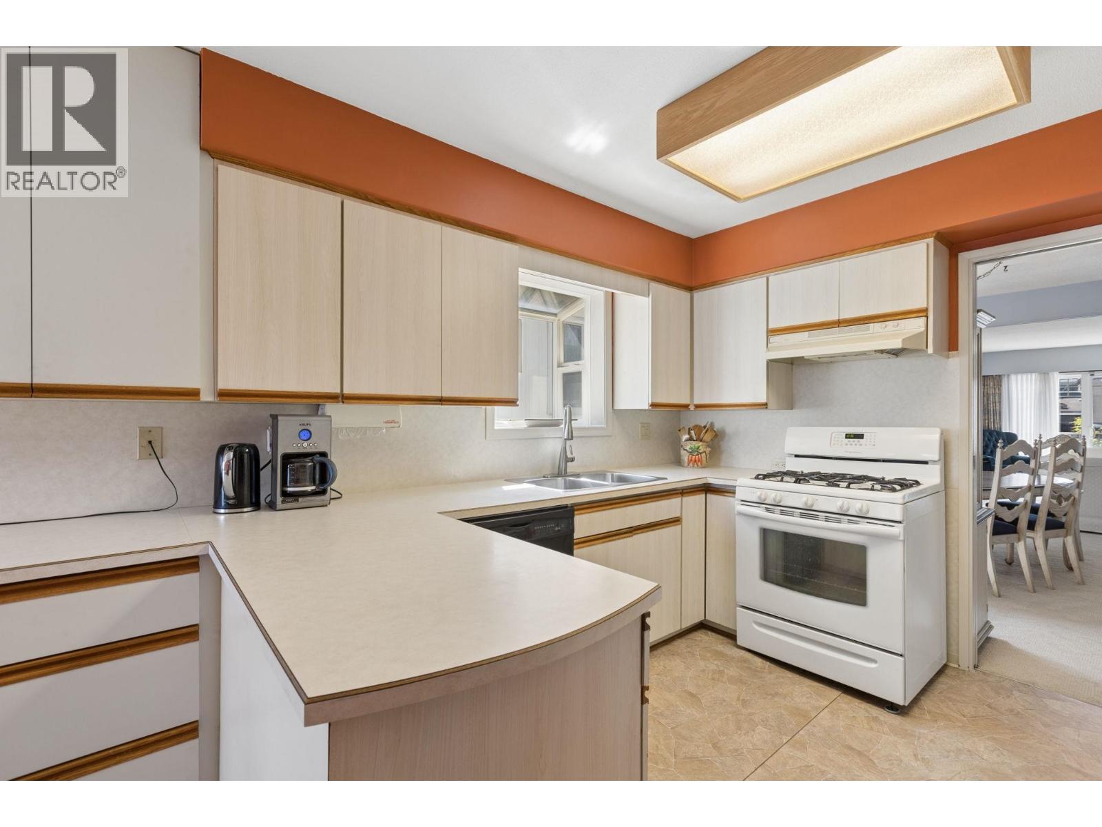 4729 Frances Street, Burnaby, British Columbia V5C 2S1 - Photo 13 - R3146652