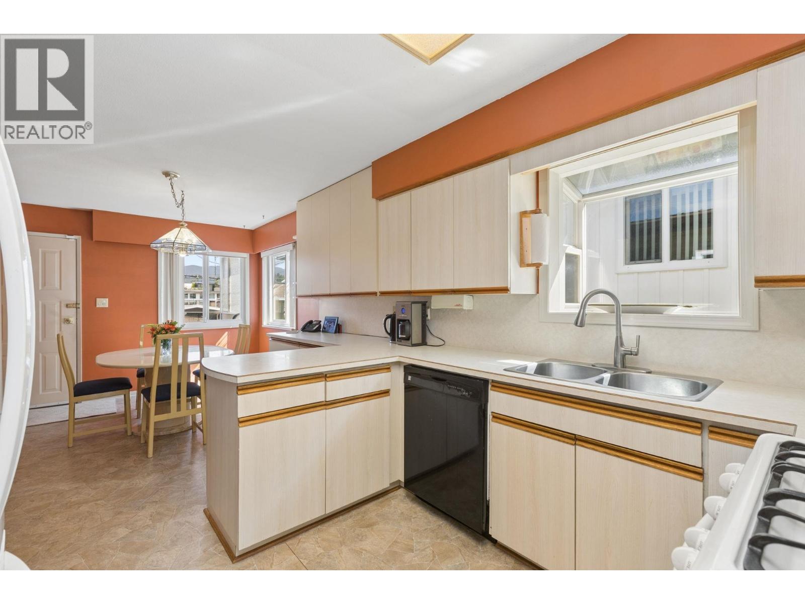 4729 Frances Street, Burnaby, British Columbia V5C 2S1 - Photo 12 - R3146652
