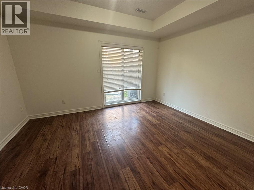 690 Summers Common, Burlington, Ontario  L7L 0A5 - Photo 7 - 40839649