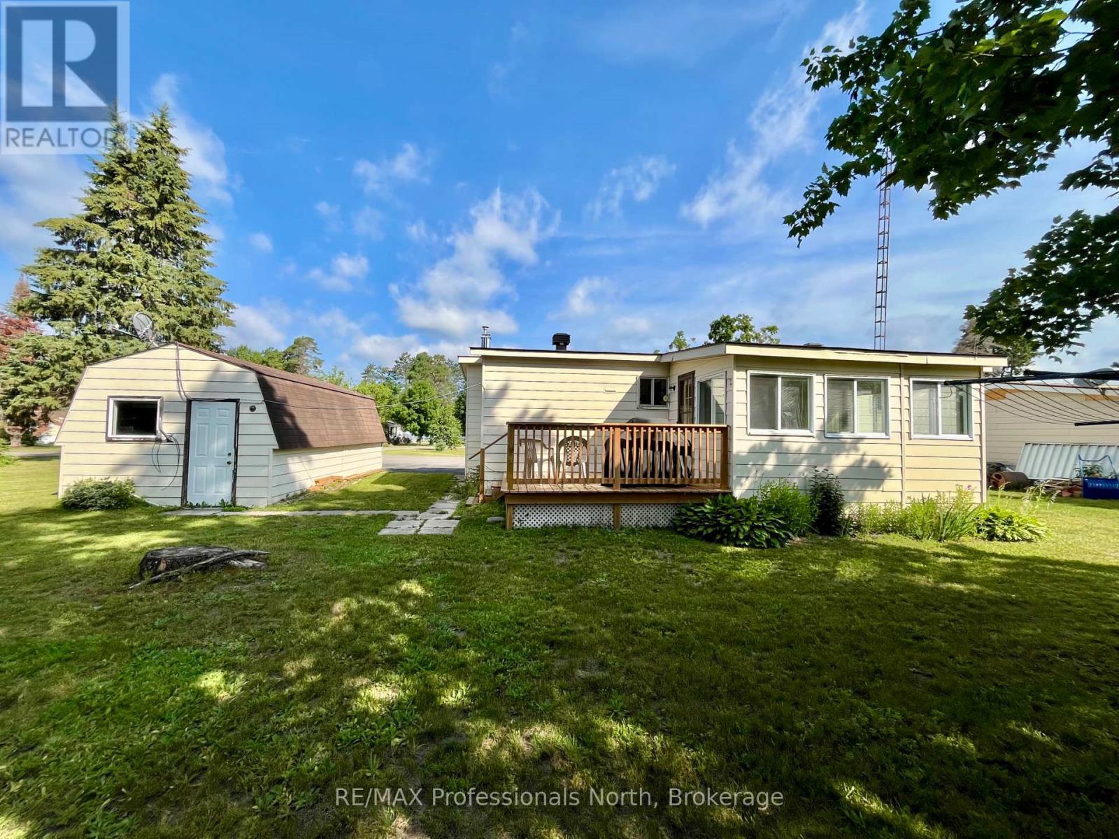 1034 Eighth Lane, Minden Hills, Ontario  K0M 2K0 - Photo 4 - X13568732